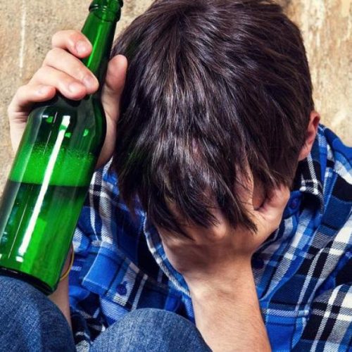 Στο νοσοκομείο 16χρονος μετά από κατανάλωση αλκοόλ – Αναζητούνται ο ιδιοκτήτης και ο υπάλληλος του μαγαζιού