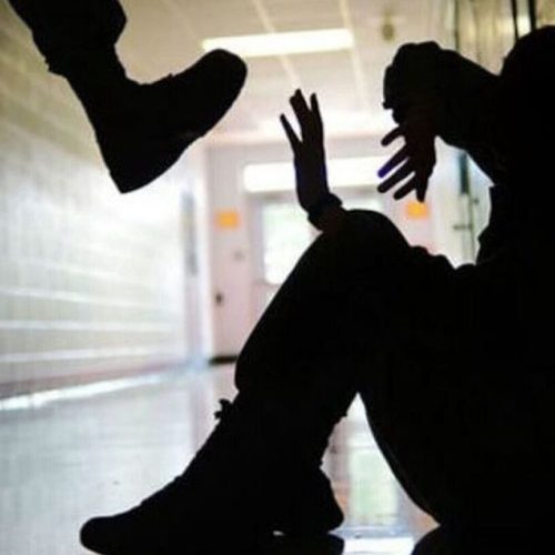 Ανήλικος ξυλοκοπήθηκε στη Φλώρινα – Συνελήφθησαν οι δράστες και οι γονείς τους