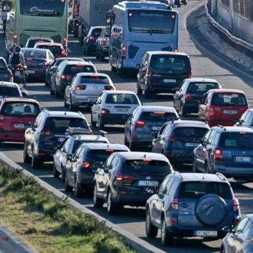 Κίνηση τώρα: Μποτιλιάρισμα σε Κηφισίας και Κηφισό – Πού έχει καθυστερήσεις