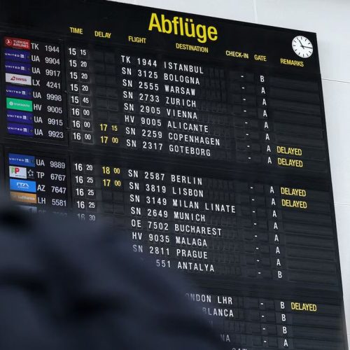 Το Ευρωπαϊκό Κοινοβούλιο μπλοκάρει την αύξηση του ορίου καθυστέρησης και διατηρεί το δικαίωμα αποζημίωσης στις τρεις ώρες