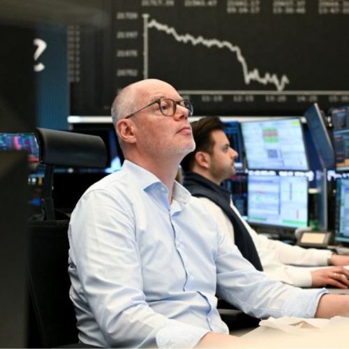 Ευρωαγορές με μικρή άνοδο – Αναμονή για ΕΚΤ, πετρέλαιο πτωτικά