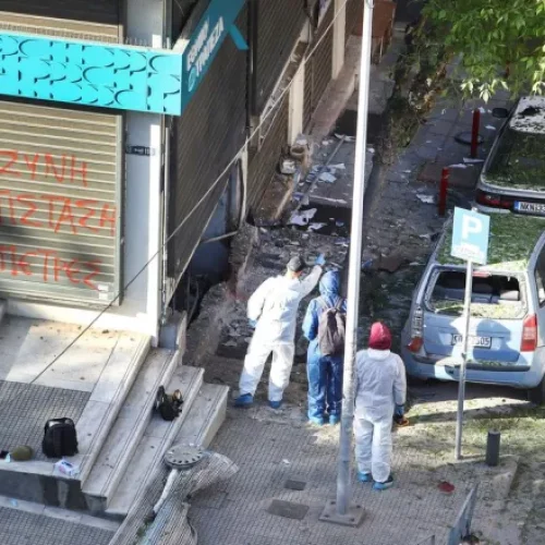 Πήγε να βάλει βόμβα και την πήρε μαζί της – Το «σχέδιο» τρόμου κατέρρευσε πριν ξεκινήσει