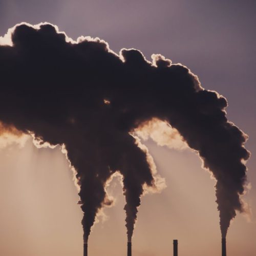 Η ΕΕ κλείνει τον τάφο της – Θέλει να ρίξει κι άλλο τις εκπομπές διοξειδίου του άνθρακα