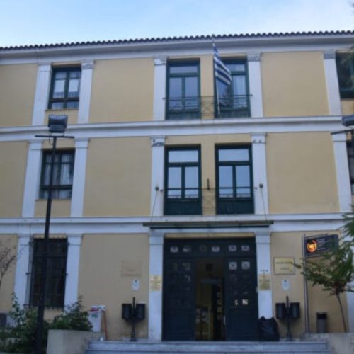 Χάθηκε ο έλεγχος στα δικαστήρια: χρήση ναρκωτικών μέσα στην ευέλπιδων