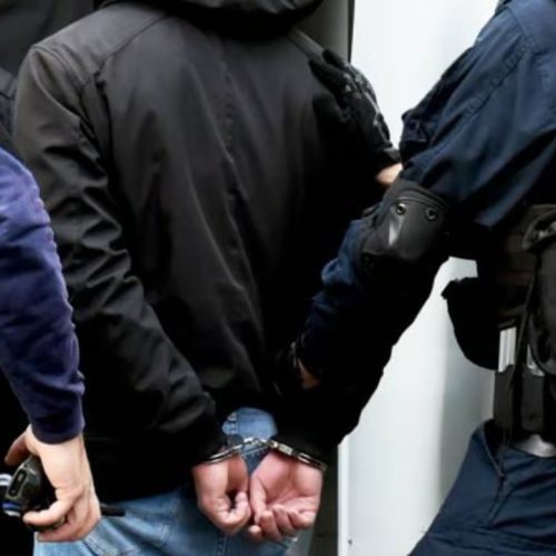 Συναγερμός στην Κυψέλη: Αλλοδαπός τράβηξε πιστόλι και απείλησε γυναίκα μέσα σε κατάστημα!