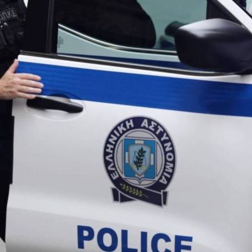 Σοκ στο Ηράκλειο: Αυτοκίνητο «μπούκαρε» σε κατάστημα και διέλυσε τη βιτρίνα!