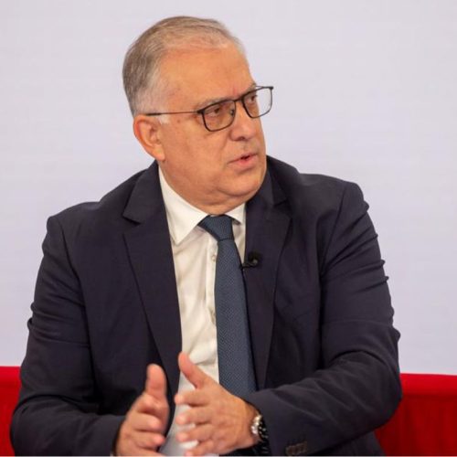 Μας Δουλεύει ο Θεοδωρικάκος: Ανακοινώνει πρόστιμα – Πόσα εισπράττονται όμως; 