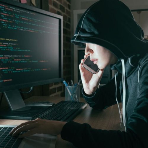 Σκάνδαλο στην Ιταλία: Χάκερς έκλεβαν δεδομένα και εκβίαζαν πολιτικούς και επιχειρηματίες
