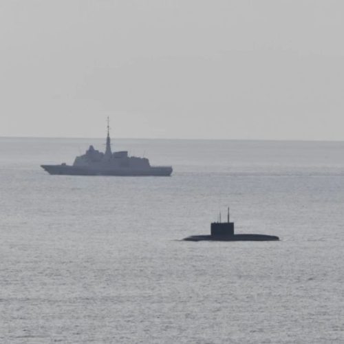 Συναγερμός στην Ευρώπη: ρωσικό υποβρύχιο αναδύθηκε στα ανοικτά της Γαλλίας – η Μόσχα διαψεύδει τη δυσλειτουργία