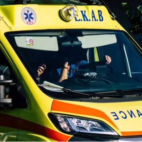 Σοβαρό τροχαίο στη Μαρκοπούλου – Κορωπίου: 58χρονος τραυματίστηκε μετά από παράσυρση πεζού