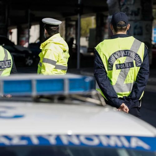 ΚΙΝΗΣΗ ΤΩΡΑ: μποτιλιάρισμα στην Αθηνών – Θηβών, λαμαρίνες έκλεισαν μια λωρίδα κυκλοφορίας