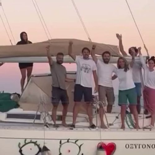 Επιστρέφουν στην Αθήνα οι 27 Έλληνες του στολίσκου για τη Γάζα – Λήγει η αγωνία τη Δευτέρα