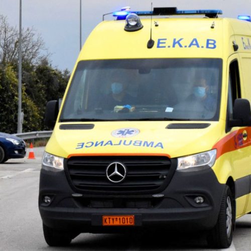 Θαύμα στις Σέρρες: Έγκυος γέννησε μέσα στο ασθενοφόρο – Οι διασώστες και οι γιατροί έσωσαν το μωρό που γεννήθηκε με κυάνωση