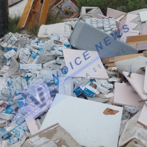 Θεσσαλονίκη: Χιλιάδες αχρησιμοποίητα τεστ και μάσκες πεταμένα σε μπαζότοπο δίπλα στην ΠΑΘΕ