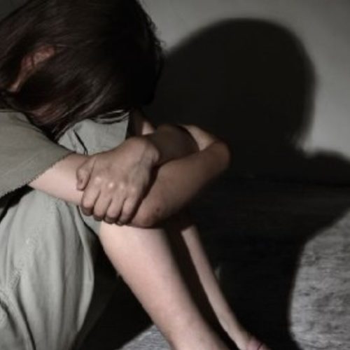 «ΦΡΙΚΗ» – 13χρονη θύμα «ασέλγειας» με «δράστη» ορθοπεδικό – «Υπάρχουν και άλλα θύματα»