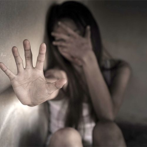 Στο εδώλιο 56χρονος για ασέλγεια σε βάρος της ανήλικης κόρης της συντρόφου του