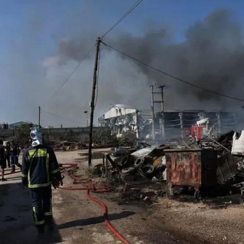 Τραγωδία: Πέθανε ένας από τους πολυεγκαυματίες από τη φωτιά στον Ασπρόπυργο