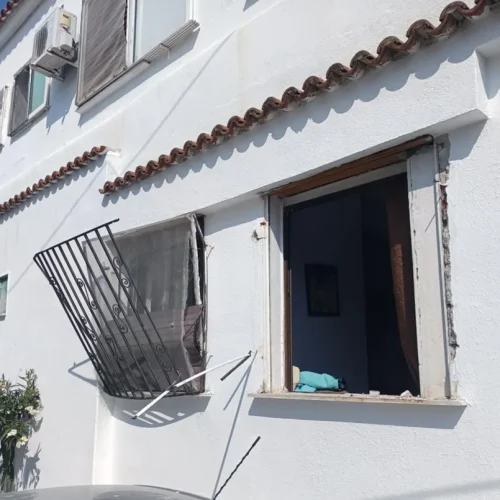 ΕΚΡΗΞΗ σε «ενοικιαζόμενα» δωμάτια – Η «κατάσταση» των τραυματιών