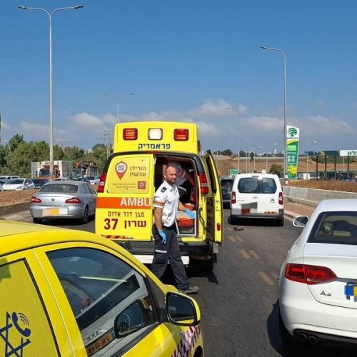 Αυτοκίνητο «προσέκρουσε» σε στάση λεωφορείου – Πόσοι στρατιώτες «τραυματίστηκαν»