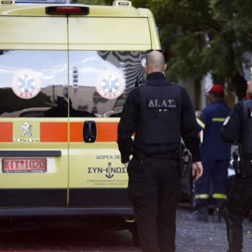 85χρονος έχασε τη ζωή του πέφτοντας από τον τρίτο όροφο πολυκατοικίας