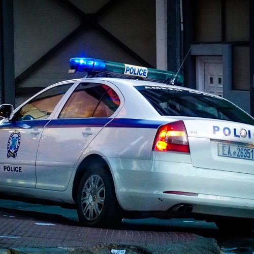 ΣΟΚ ΣΤΗ ΘΕΣΣΑΛΟΝΙΚΗ – Μεθυσμένος οδηγός έκανε την πόλη… πίστα και παραλίγο να παρασύρει αστυνομικό!