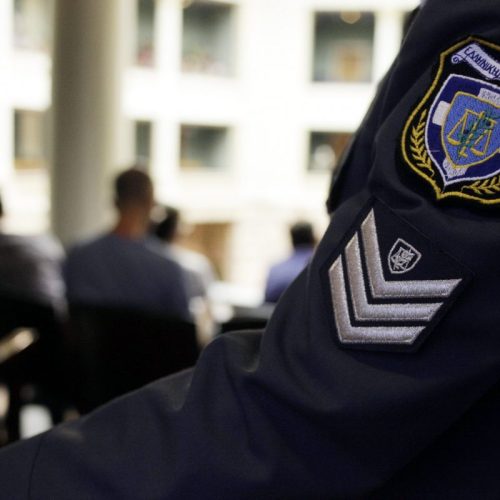 Ανασφάλεια και χαμηλοί μισθοί διώχνουν κόσμο από την ΕΛ.ΑΣ: Η μαρτυρία 29χρονου αστυνομικού που παραιτήθηκε