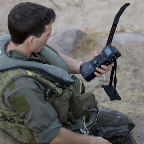ΤΟ GADGET ΠΟΥ ΝΙΚΗΣΕ ΤΟΥΣ ΜΟΥΛΑΔΕΣ: Αυτή είναι η συσκευή των 800γρ. που έσωσε τον πιλότο στο Ιράν!