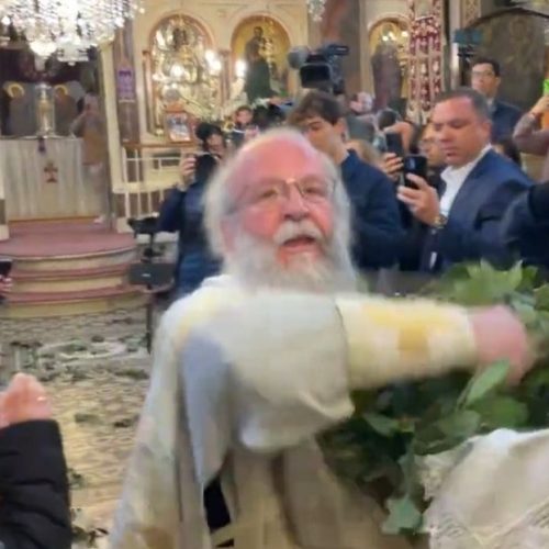 Σείστηκε η Ευαγγελίστρια στη Χίο: Ο ιερέας που κάνει την Ανάσταση… εμπειρία ζωής (ΒΙΝΤΕΟ)