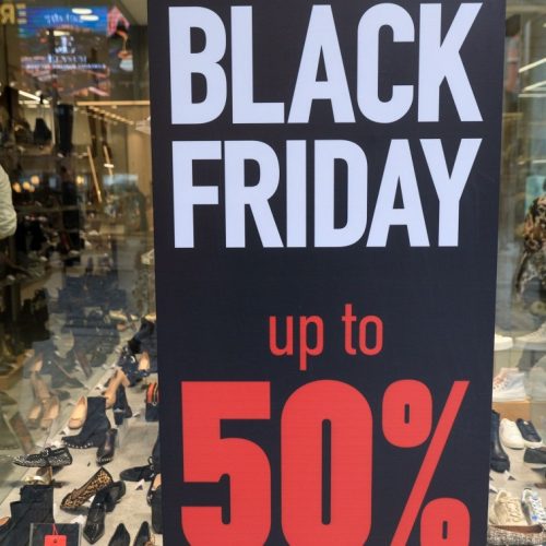 Πότε «πέφτει» η Black Friday 2025