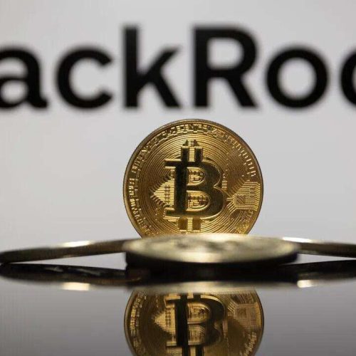 Ουκρανία: «Αποχωρεί» σταδιακά η BlackRock αν και της ανήκει το 25% της χώρας