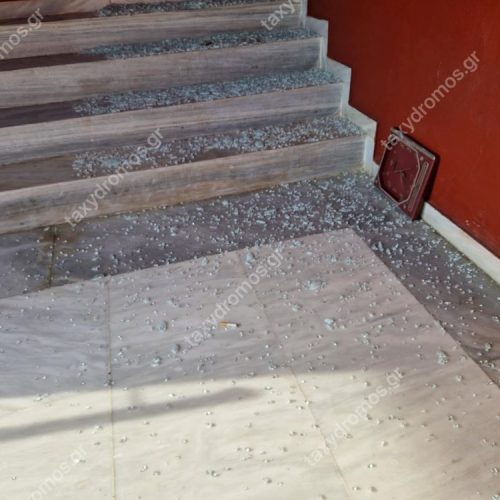 Βόλος : 41χρονος έδωσε γροθιά σε ιερέα και έσπασε τζαμαρία εκκλησίας