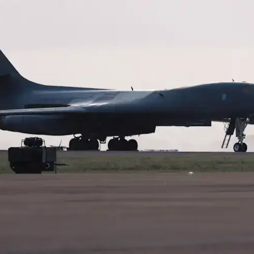 Βρετανία: Aπειλή για χτύπημα στη βάση RAF Fairford οδήγησε στην προληπτική απομάκρυνση αμερικανικών βομβαρδιστικών