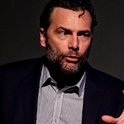 Παναγιώτης Μπουγιούρης: «Βλέπω τον γάμο σαν λαχείο»