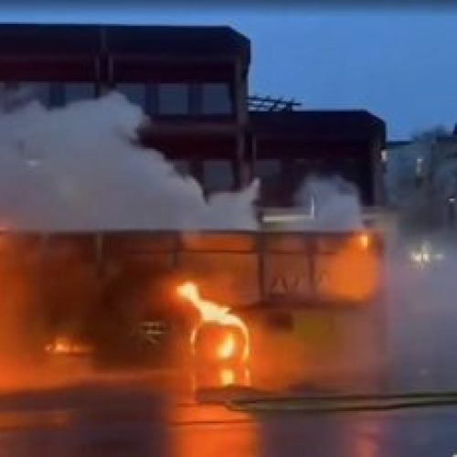 Μαζική Επίθεση στα ΗΑΕ: 6 Νεκροί και 122 Τραυματίες