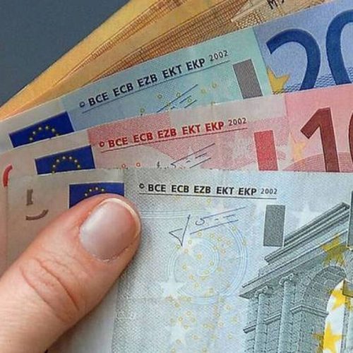 Δήμος δίνει επίδομα 150 ευρώ για το καλοκαίρι
