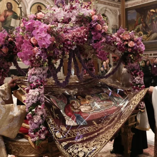 ΜΕΓΑΛΗ ΠΑΡΑΣΚΕΥΗ: Ζωντανά η Ακολουθία Αποκαθήλωσης και η περιφορά του Επιταφίου