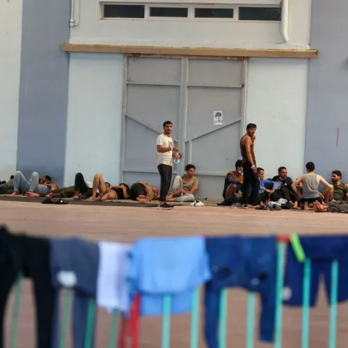 Νέα ένταση και σοβαρά επεισόδια στη δομή Σιντίκης Σερρών