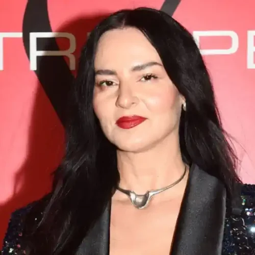 Ζενεβιέβ Μαζαρί: «Με φλέρταρε παίκτης στο “First Dates” και το κατάλαβα όταν έβλεπα το επεισόδιο με τον άνδρα μου»