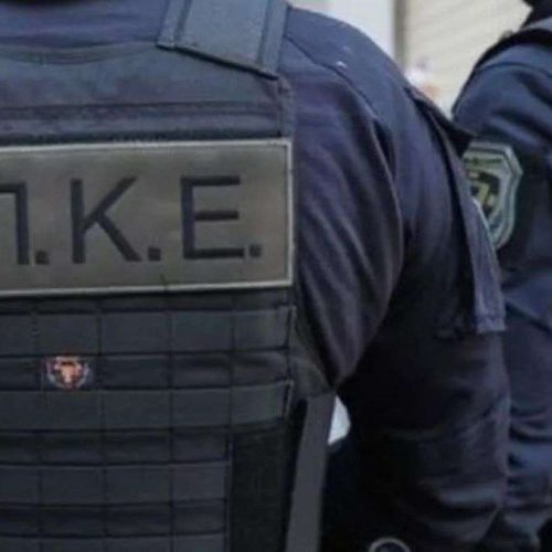 Σοκ στο Ζεφύρι: Ρομά επιτέθηκαν σε τρία άτομα και πυρπόλησαν το αυτοκίνητό τους!