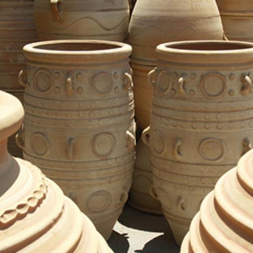 Ηράκλειο – «Θρασύτατοι» δράστες έκλεψαν ιστορικά πιθάρια 100 ετών