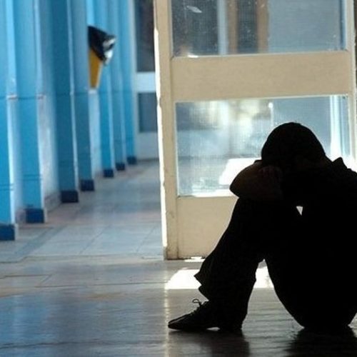 Μεσολόγγι: Συνελήφθησαν τρεις ανήλικοι για bullying σε 15χρονο μαθητή – Βιντεοσκοπούσαν τις πράξεις βίας