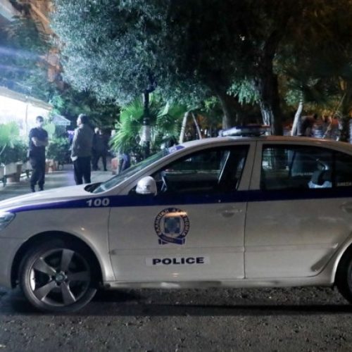 Αχαρνές: 20 άτομα επιτέθηκαν με ξύλα σε δύο νεαρούς