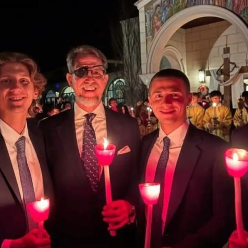 Παύλος Ντε Γκρες – Οι «ευχές» του για το Πάσχα