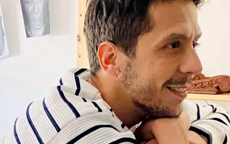 Πέθανε ο ηθοποιός Γιάννης Δενδρινός σε ηλικία 43 ετών – Θλίψη στον καλλιτεχνικό κόσμο