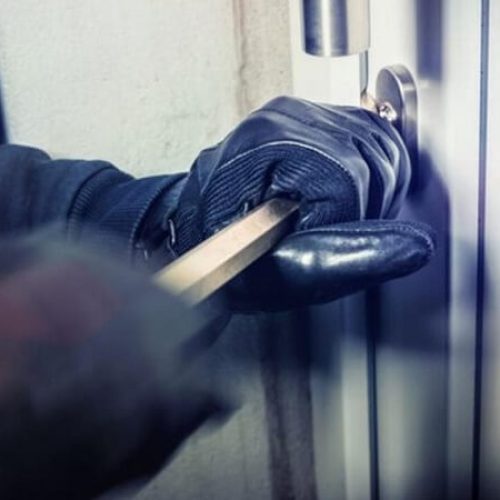 Συμμορία ανηλίκων «ρήμαζε» καταστήματα στη Ρόδο – Δύο συλλήψεις, αναζητούνται 3 συνεργοί