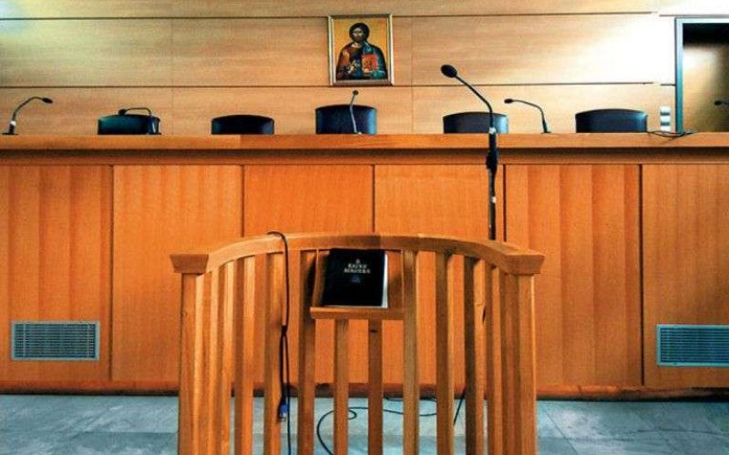Λάρισα: Στο εδώλιο 41χρονος για υπόθεση κακοποίησης 9χρονης θετής κόρης του