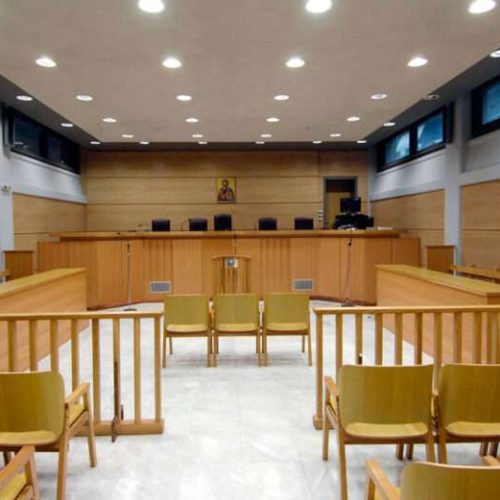 Folli Follie: Αποφυλακίζεται ο Τζώρτζης Κουτσολιούτσος με απαγόρευση εξόδου από τη χώρα
