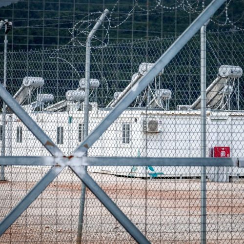 Στη Βουλή η τροπολογία για τη νέα δομή παράνομων μεταναστών στο Ηράκλειο