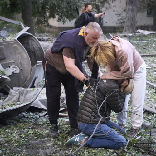 Τουλάχιστον 14 νεκροί στο Κίεβο μετά από ρωσική επίθεση με «drones και πυραύλους»