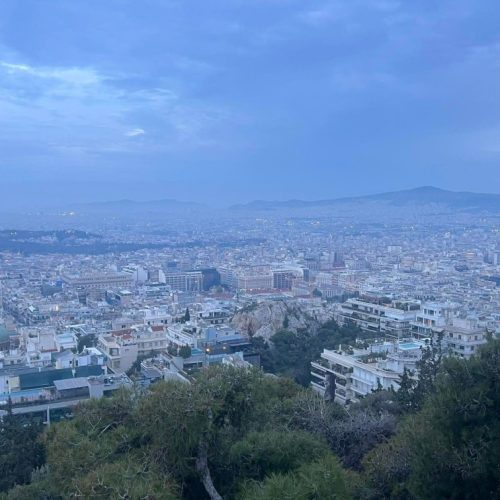 Ζέστη και αφρικανική σκόνη στην Ελλάδα – Το «κολλημένο» βαρομετρικό αλλάζει τον καιρό